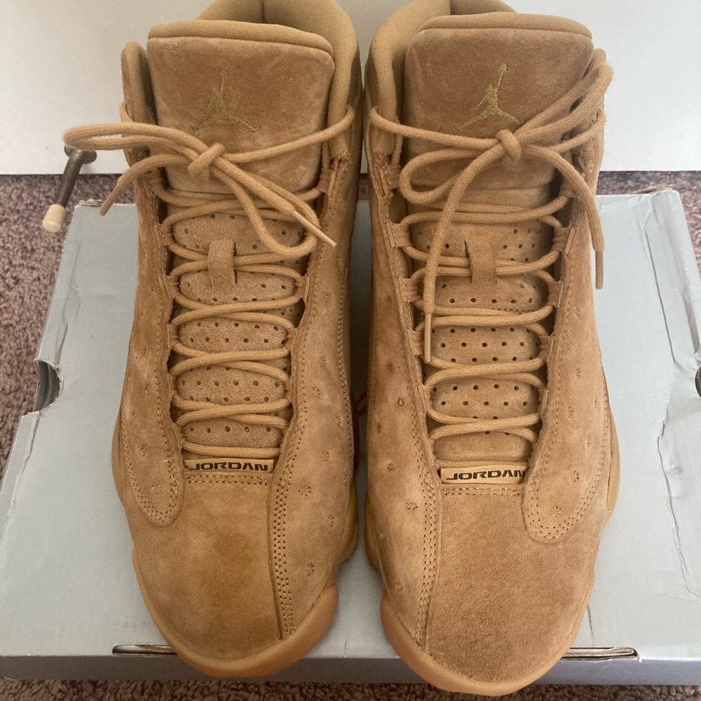 Jordan 13 wheats (sz. 10.5)